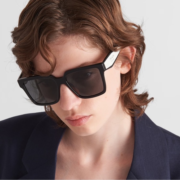 Excluded Prada Sunglasses, New 355 - Picture 5 of 11